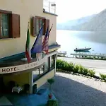 & La Sibilla Cusiana Hotel Pettenasco