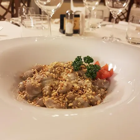 & La Sibilla Cusiana Hotel Pettenasco