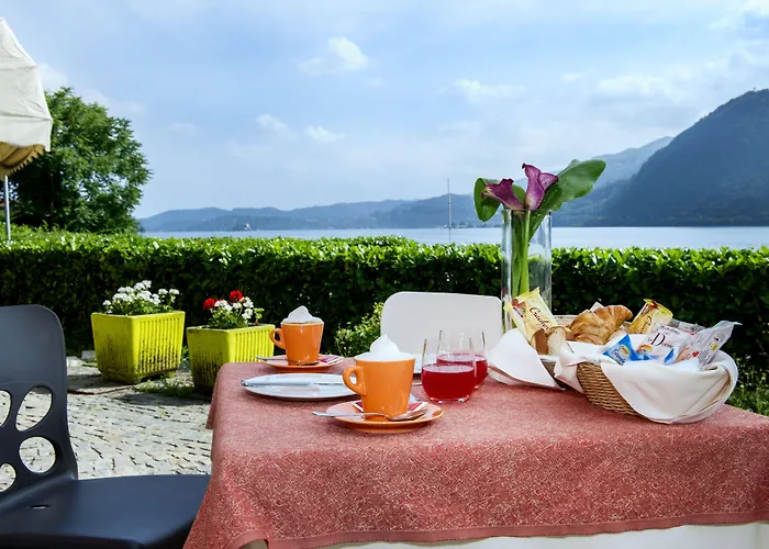 & La Sibilla Cusiana Hotel Pettenasco