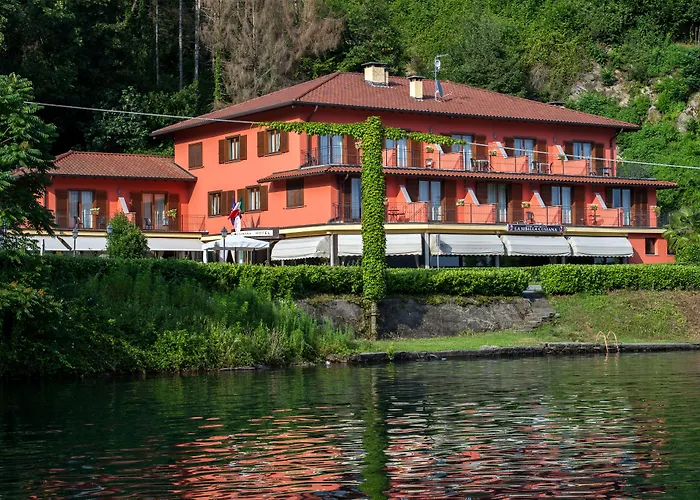 & La Sibilla Cusiana Hotel Pettenasco