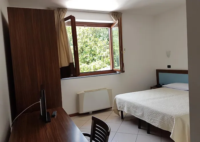 Hotel & La Sibilla Cusiana Pettenasco