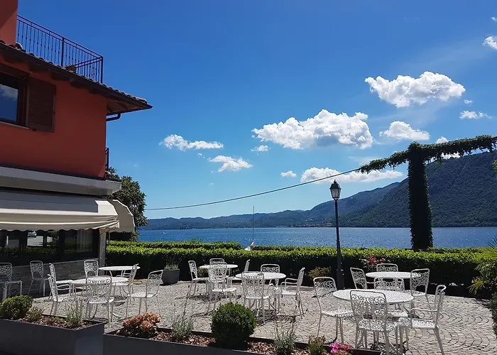 Hotel & La Sibilla Cusiana Pettenasco